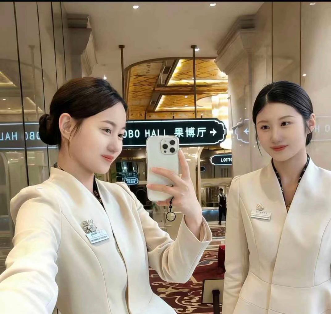 女士长发造型